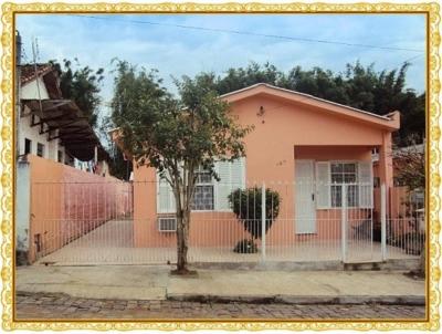 Casa para Venda, em Cachoeira Do Sul, bairro Frota, 2 dormitórios, 1 suíte, 1 vaga