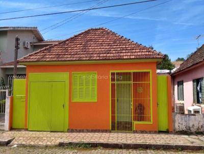 Casa para Venda, em Cachoeira do Sul, bairro Centro, 3 dormitórios, 1 banheiro, 1 suíte, 1 vaga